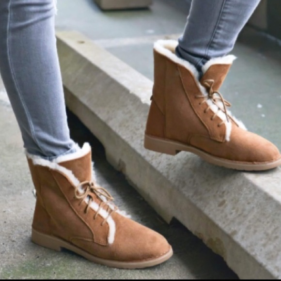 UGG🍁🍂Quincy Chestnut winter boots 6 - Picture 3 of 16